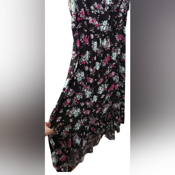 TORRID High-Low Floral Ruffle Dress size 2 - Picture 4 of 7